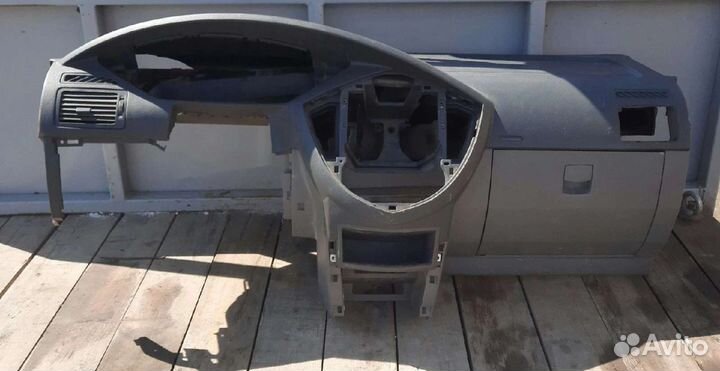 Торпедо Kia Carens