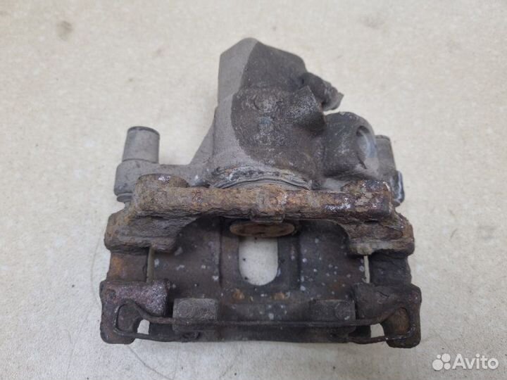 Суппорт задний левый Ford Focus хэтчбек 1.4 asda