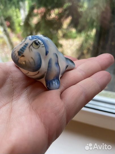 Керамическая фигурка моржа авторская работа