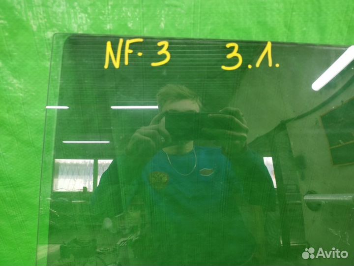 Стекло зад. левой двери 2011г. VW Touareg NF 10-18