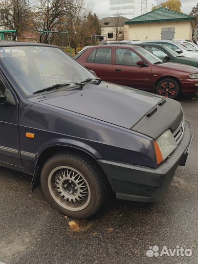 Кожаный дефлектор на капот шьём бесплатно Иномарки