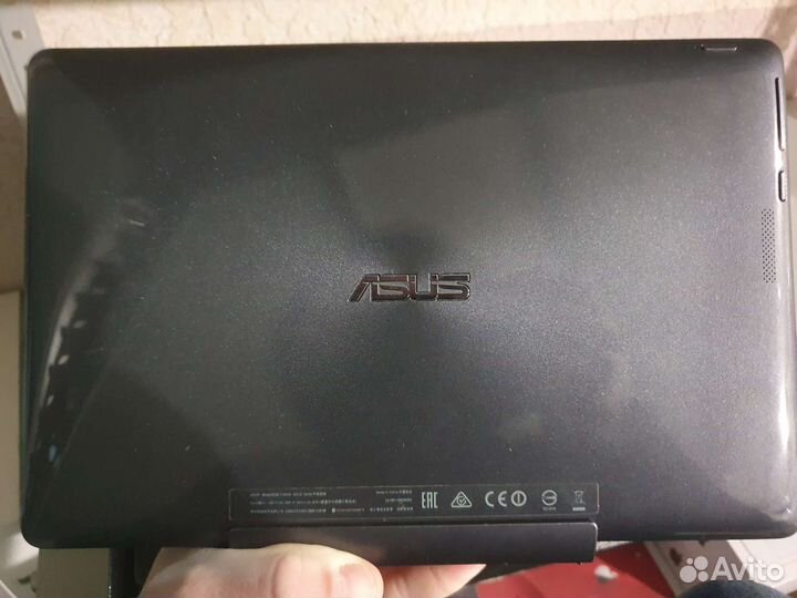 Asus Transformer Book t100tal работает от сети