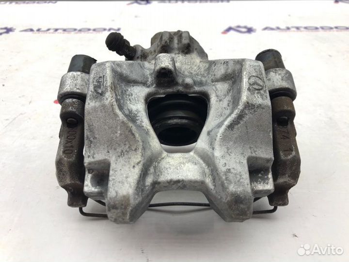 Суппорт тормозной задний левый Mercedes C-Class