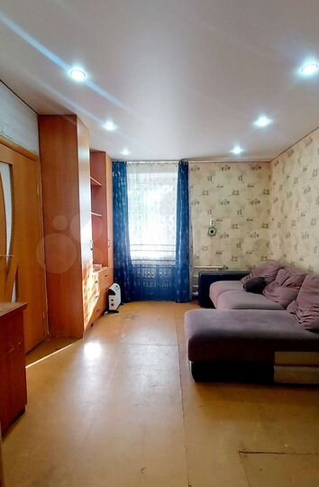 2-к. квартира, 43 м², 1/2 эт.