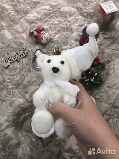 Новогодние игрушки