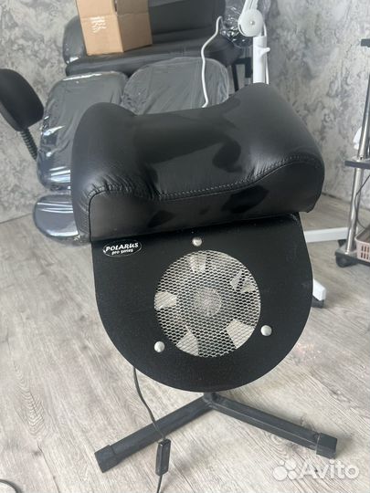 Вытяжка с подскавкой для педикюра