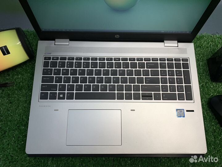 Топовый, тонкий ультрабук HP на Intel Core i7
