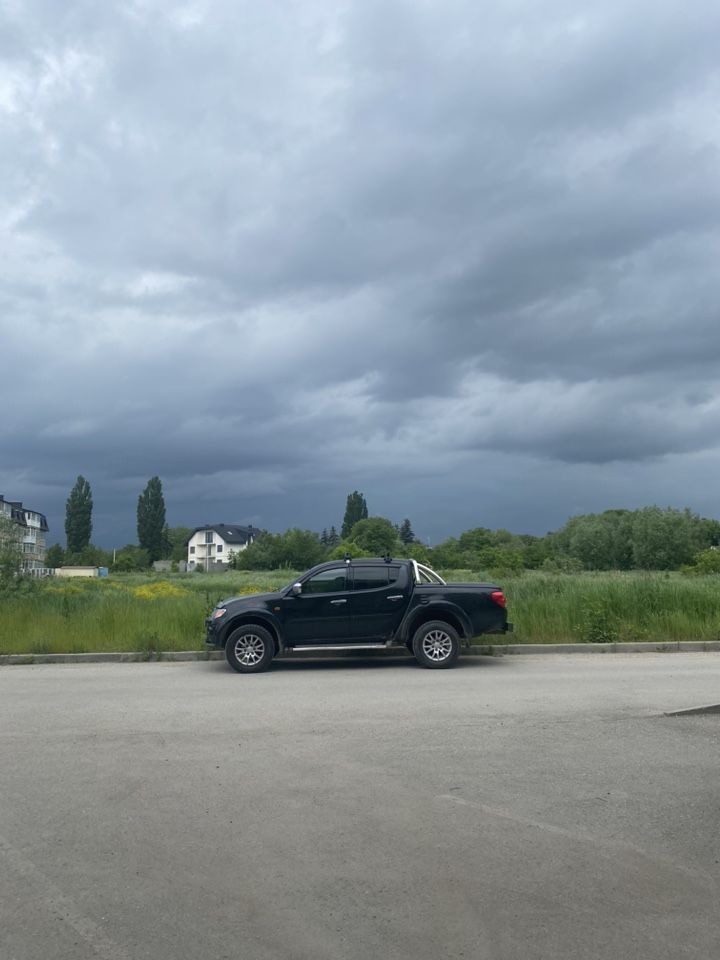 Mitsubishi L200: фото владельца