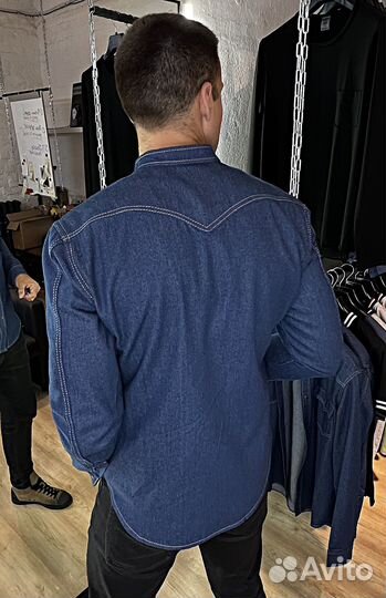 Рубашка джинсовая темно-синяя с воротом стойкой