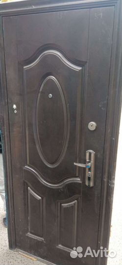 Дверь входная металлическая