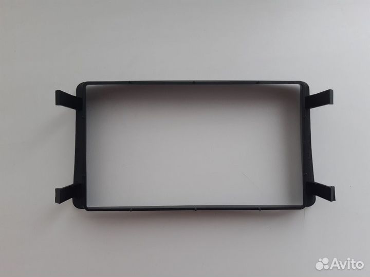 Переходная рамка (вставка) Mitsubishi Outlander XL