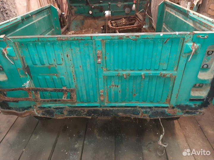 Задний борт на луаз