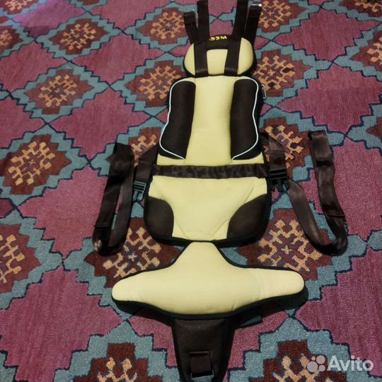 Бескаркасное автокресло