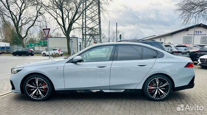 BMW 5 серия 2.0 AT, 2024, 10 км
