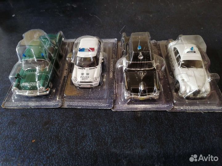 Полицейские машины мира1/43