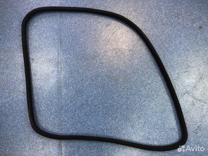 Уплотнитель проема двери Mercedes Benz C-Class