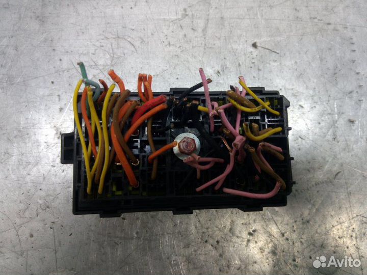 Блок предохранителей Chevrolet Lacetti хетчбэк