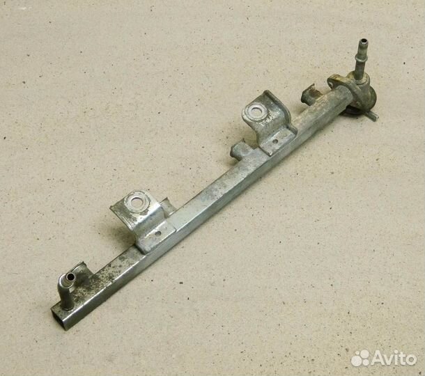 Рампа топливная Daewoo Nexia N150 F16D3