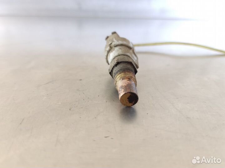 Датчик температуры жидкости Toyota Corolla e10