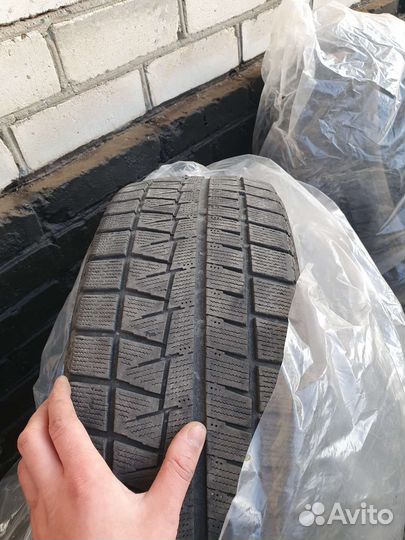 Bridgestone Blizzak Revo GZ 205/55 R16
