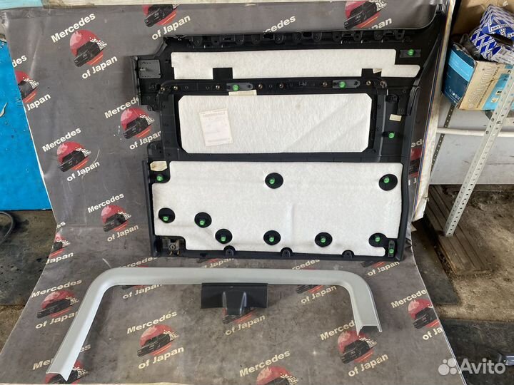Обшивка левой сдвижной двери Mercedes w639. Япония