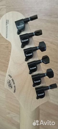 Sqoe sest230 Stratocaster HSS White