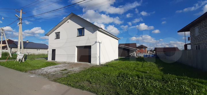 Коттедж 205 м² на участке 5 сот.