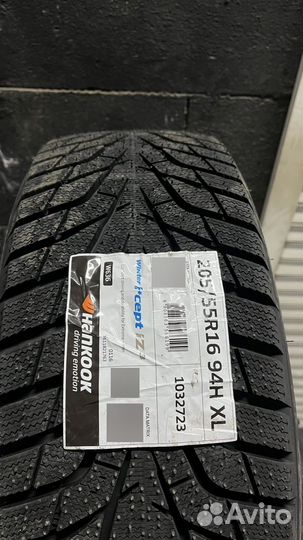 Hankook Winter I'Cept IZ3 W636 205/55 R16 94H