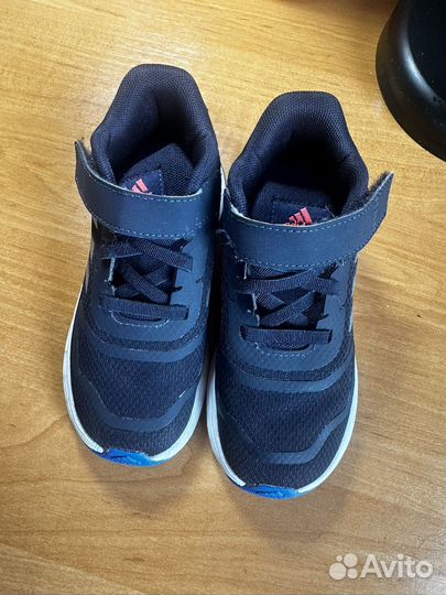 Кроссовки adidas 25р