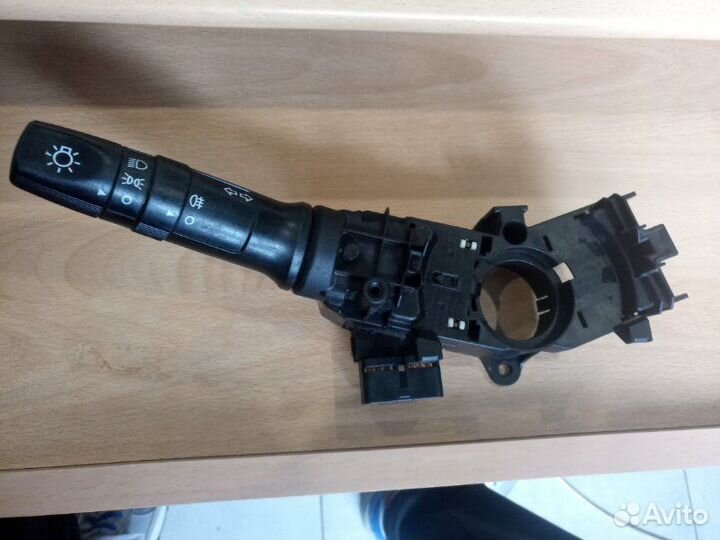 Подрулевой переключатель поворотников Hyundai