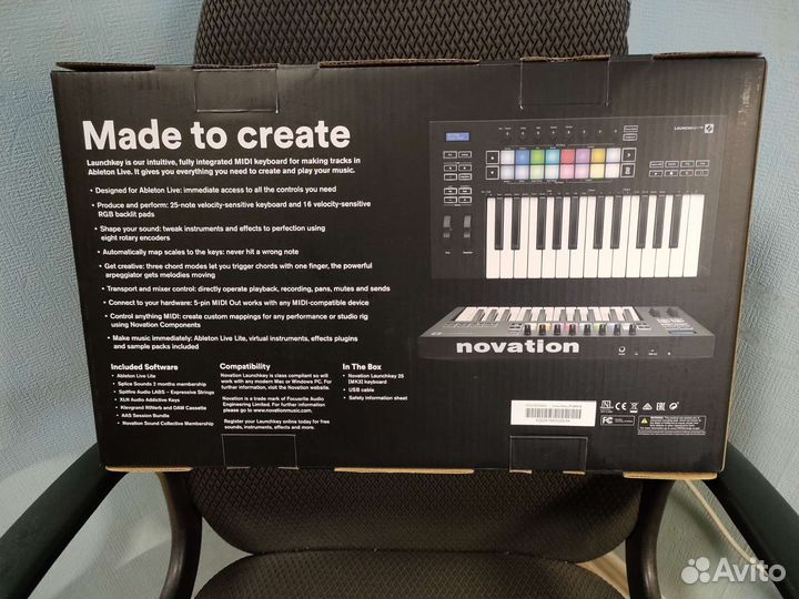 Novation Launchkey 25 MK3 миди клавиатура