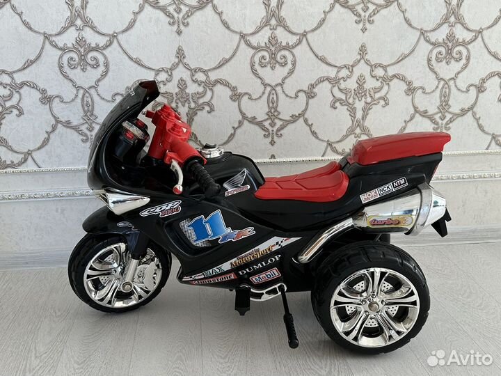 Продам детский мотоцикл на аккумуляторе