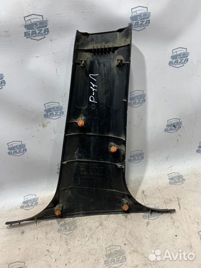 Накладка на центральную стойку левая Nissan