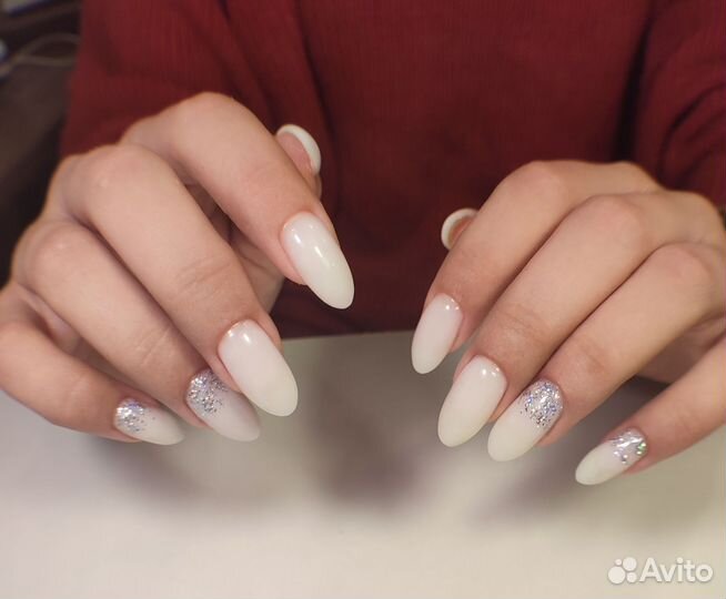Модель на маникюр с покрытием гель лак