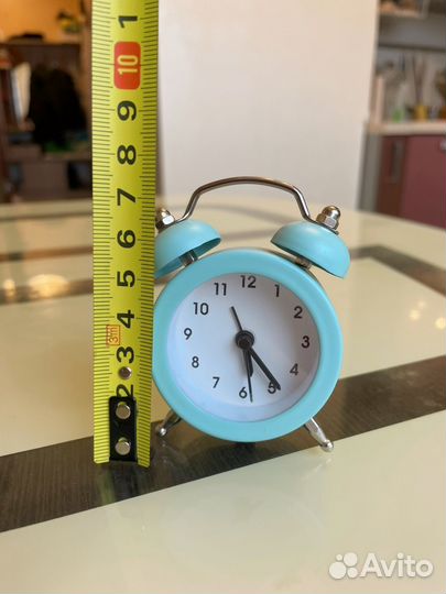 Часы будильник