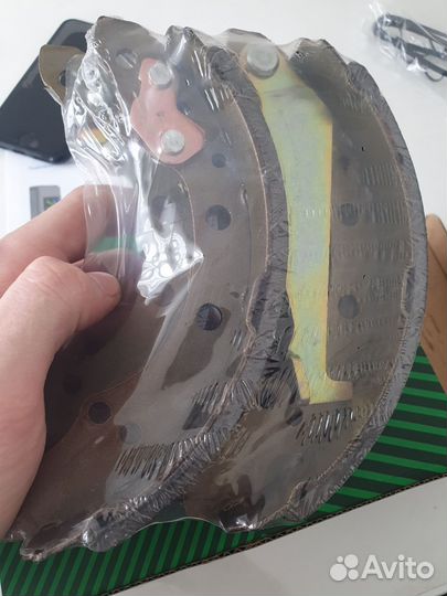 Тормозные колодки барабанные Pilenga