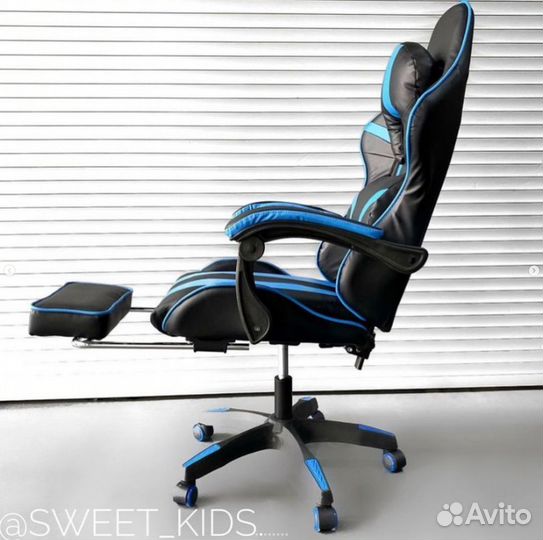 Компьютерное кресло Rog с подставкой под ноги