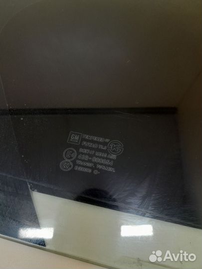 Стекло двери задней правой форточка Chevrolet Cruz