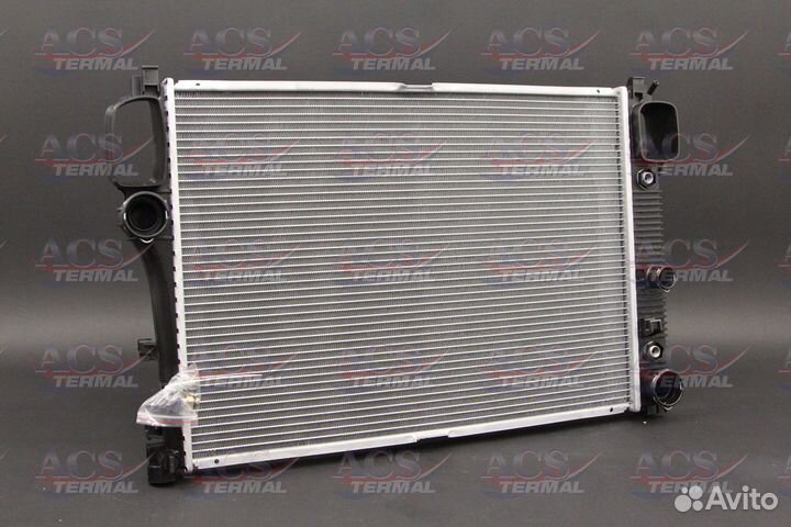 Радиатор W221 A2215002603, A2215003103