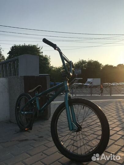 Трюковой велосипед bmx