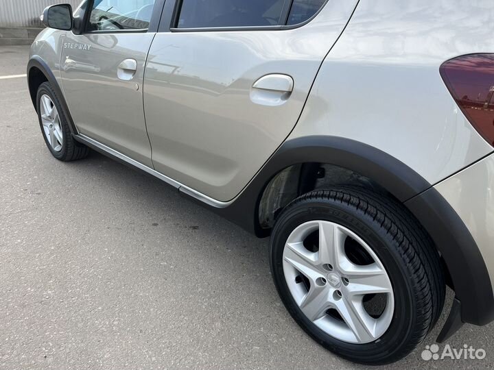 Renault Sandero Stepway 1.6 МТ, 2015, 100 000 км
