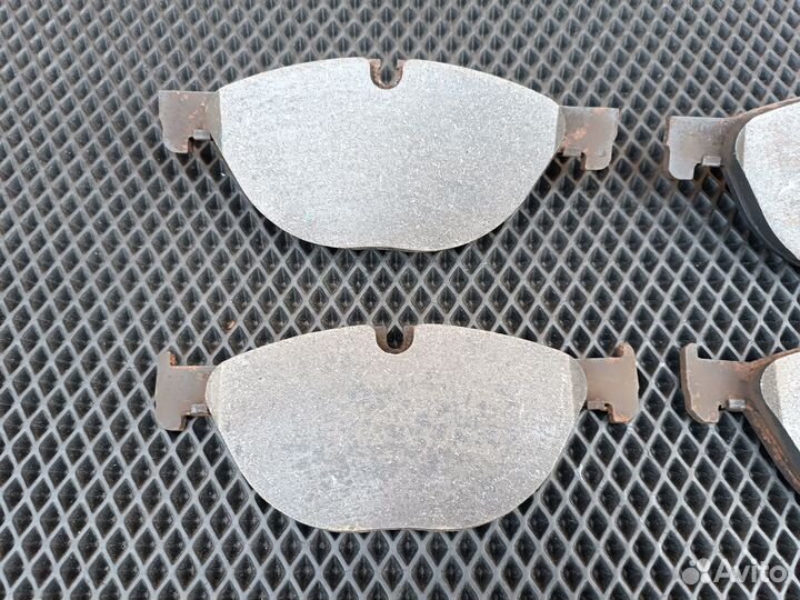 Передние тормозные колодки BMW F10 F07 F01