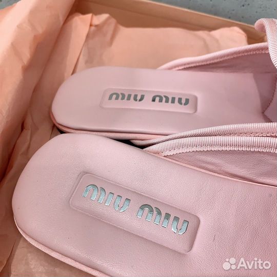 Шлепанцы/тапочки miu miu