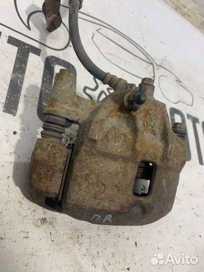 Суппорт передний правый Hyundai Accent G4EC 2006