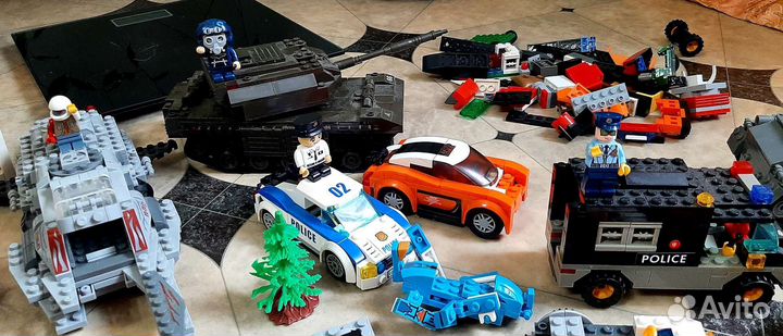 Lego (много лего,26 человечков)