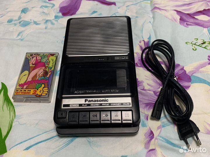 Кассетный диктофон Panasonic RQ-2102