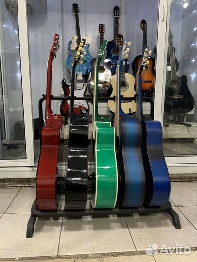 Акустическая гитара/ классическая гитара