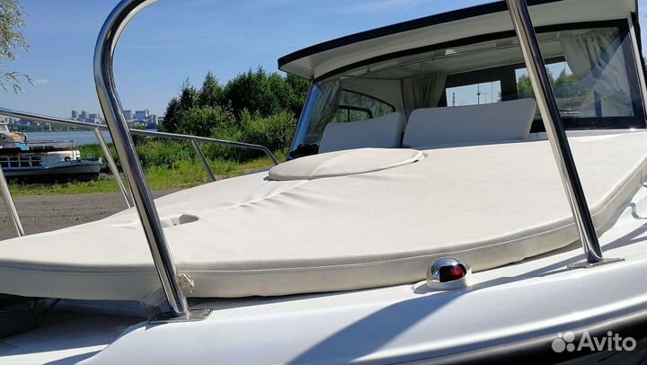 Катер Velvette Cabin 23 Active Sedan
