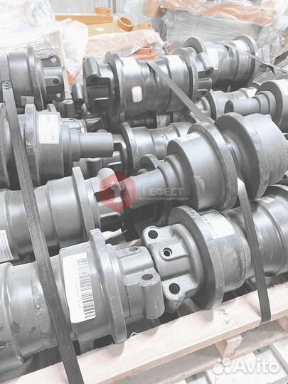 Каток поддерживающий Volvo EC460BLC SA1081-01820
