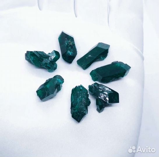 Диоптаз,камень